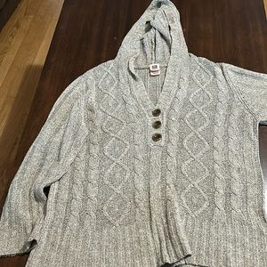 Great pull over sweater for a cool summer night